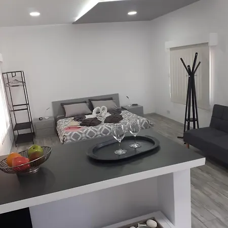 Deluxe Yiota's ! * Klorakas