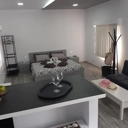 Deluxe Yiota's ! Holiday home