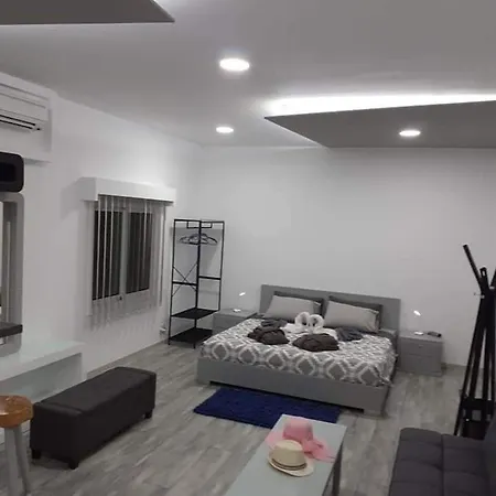 Prázdninový dům Deluxe Yiota's !