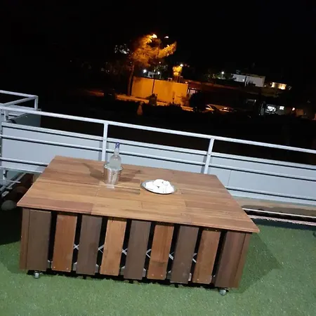 Deluxe Yiota's ! Holiday home