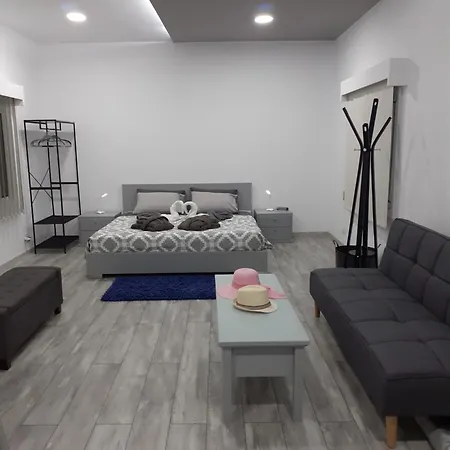 Deluxe Yiota's ! Holiday home